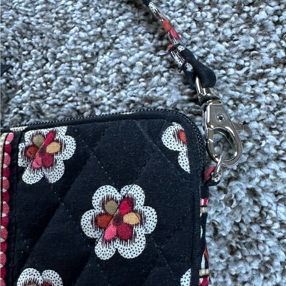Vera Bradley Wristlet - Picture 3 of 5